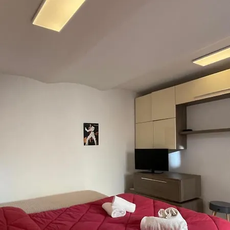 Apartament 144 Via Roma LʼAquila