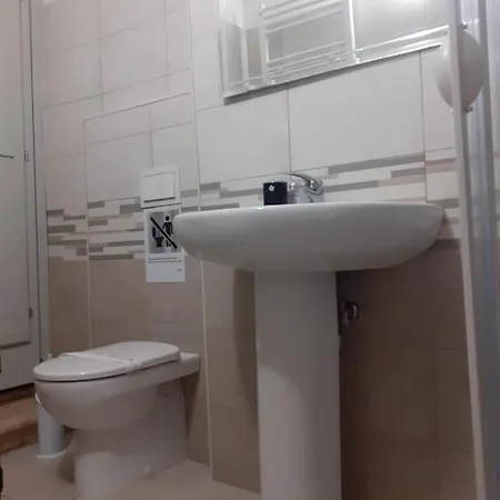 144 Via Roma LʼAquila